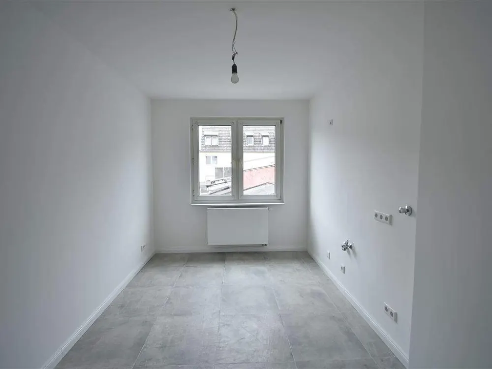 D-Altstadt! Sanierte 3-Zimmer-Wohnung ab sofort zu vermieten