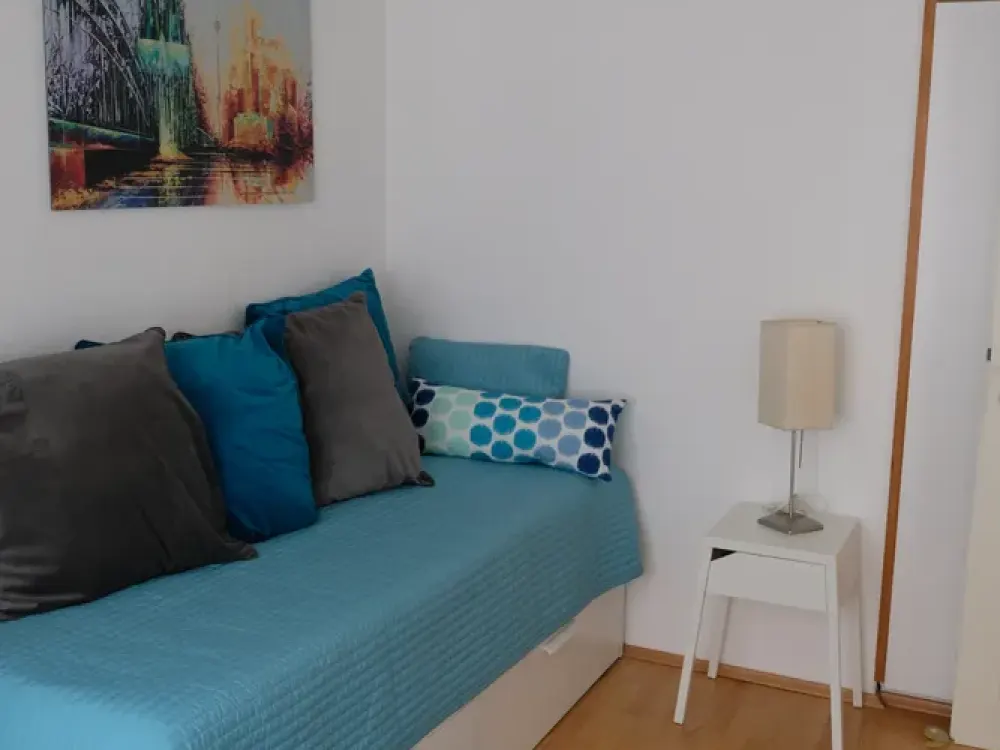 In the Heart of Cologne - Upscale Shared Apartment Room (16 sqm) with Large Balcony!