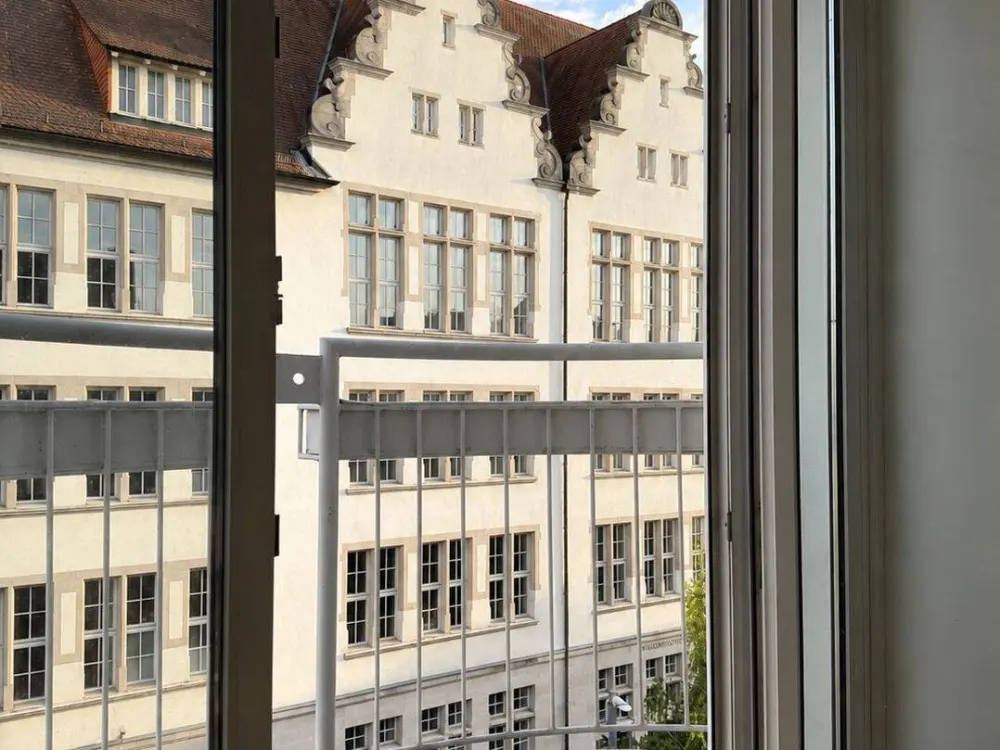 Erstbezug nach Sanierung; Möblierte 2-Zimmer Wohnung mit EBK