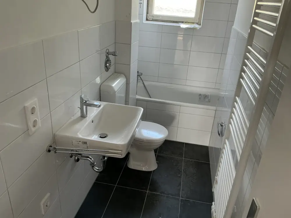 Schöne 3-Zimmer-Wohnung mit Tageslichtbad und Balkon in Hanau zu vermieten
