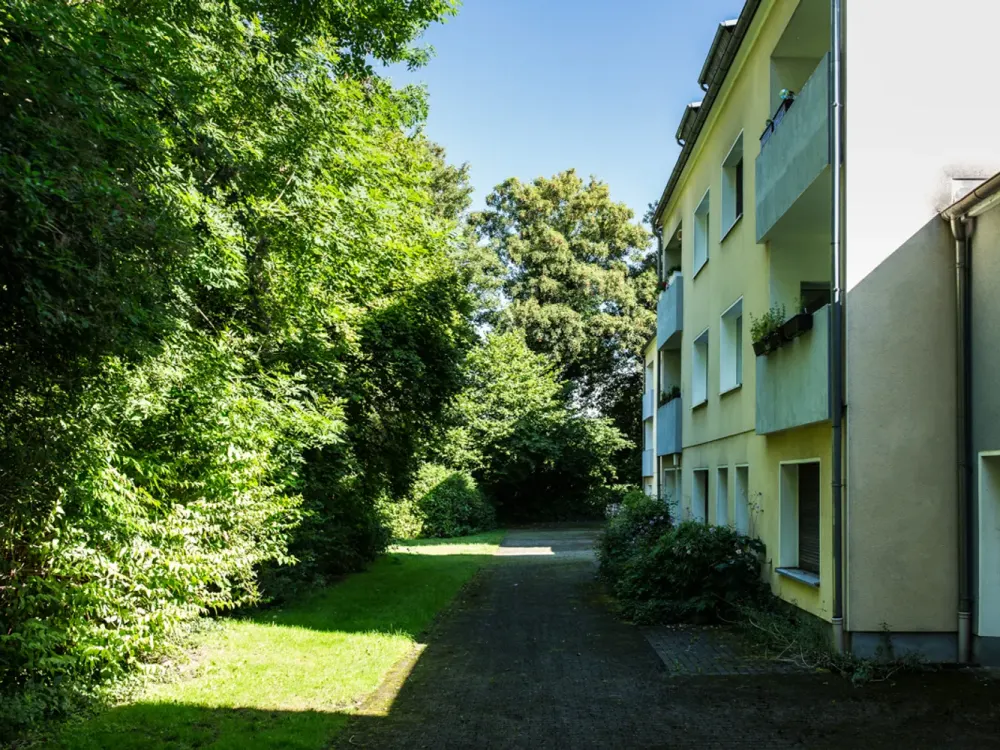 *** Und Sie wollen im GRÜNEN wohnen ? ***