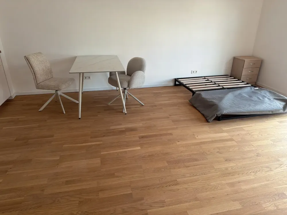 Neubau-Wohnung in Köln-Bayenthal (teilmöbliert)