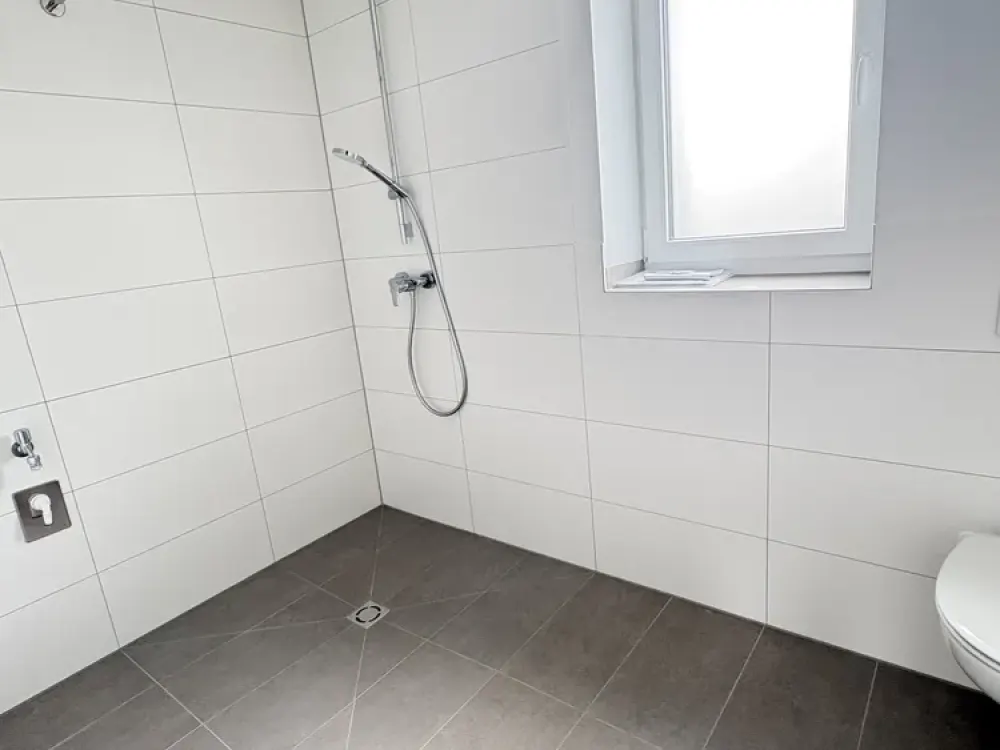 Alles NEU: 3-Zimmer EOF Wohnung mit WBS Einkommensstufe II für 510,00 Euro Kaltmiete inkl. Förderung