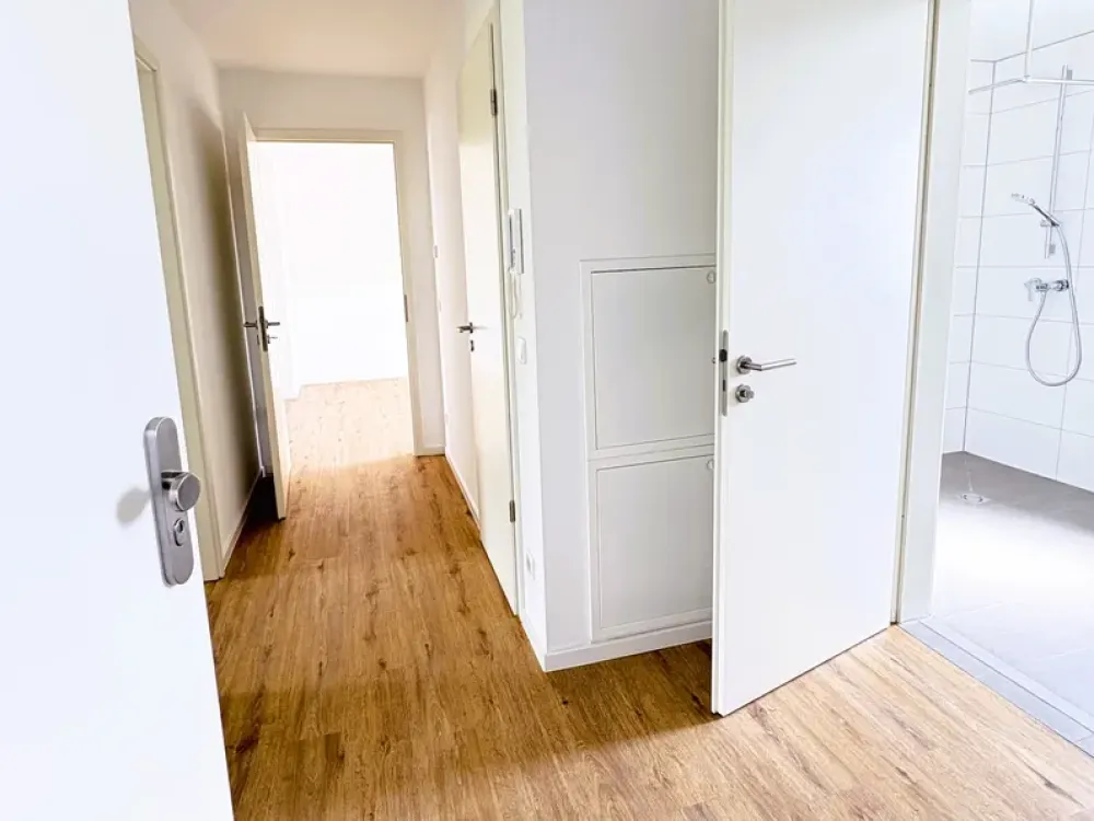 Alles NEU: 3-Zimmer EOF Wohnung mit WBS Einkommensstufe II für 510,00 Euro Kaltmiete inkl. Förderung