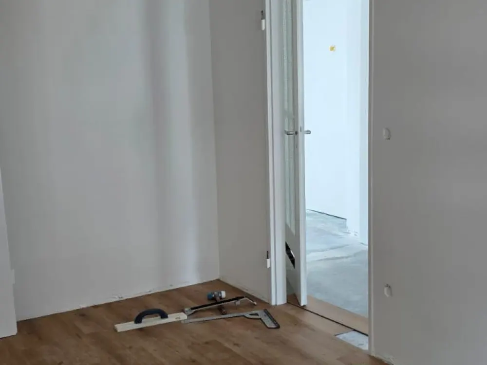 renovierte 2- Zimmerwohnung mit Balkon