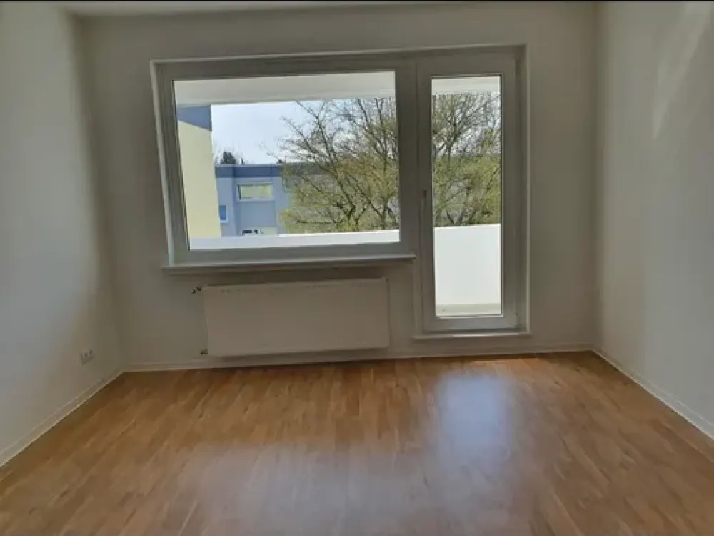 Ansprechende 3-Zimmer-DG-Wohnung mit Balkon in Bremen