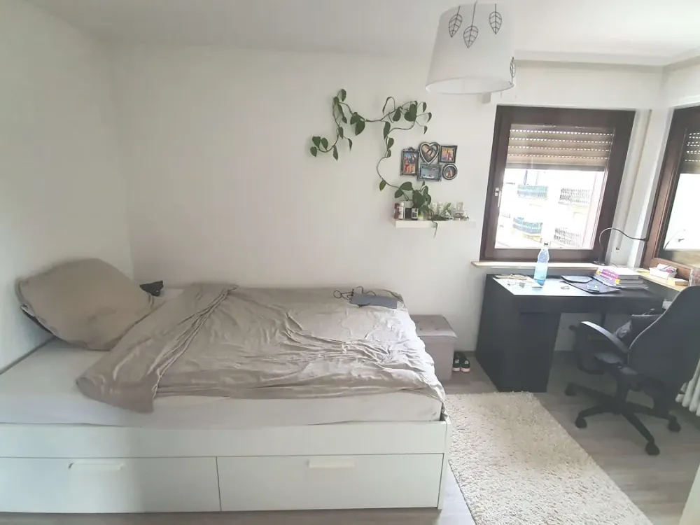 HEUSENSTAMM: 3 ZW m. Sonnengarten in 3 Fam.Haus