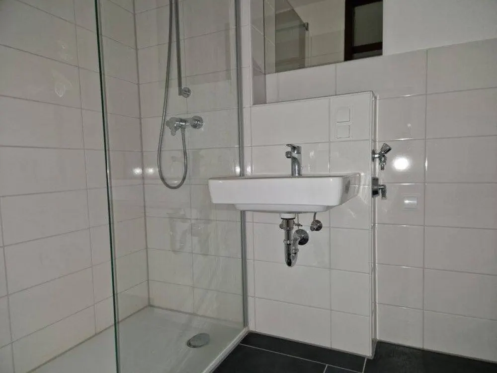 Erstbezug nach Sanierung, 3-Zimmer-Wohnung mit Balkon!