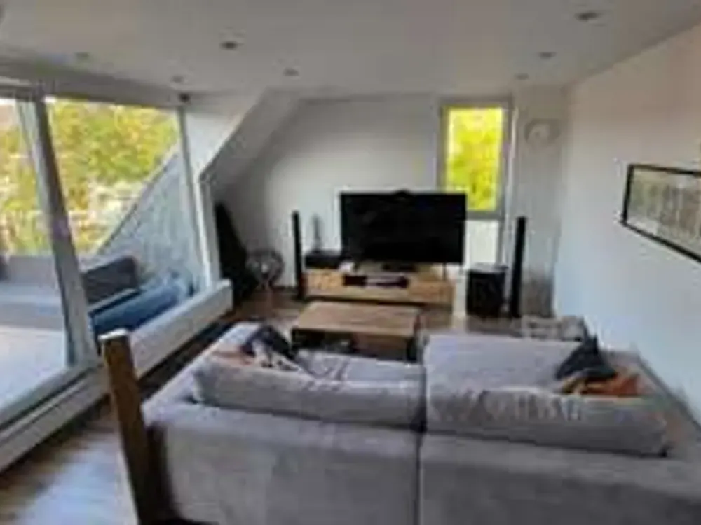 Luxuriöse 3,5-Zimmer Maisonette-Wohnung im 4. OG in Köln Ehrenfeld