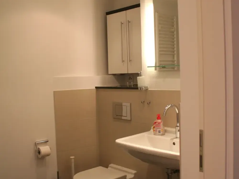 Wohnung mit 3 Zimmern, Balkon und Rheinblick in Köln-Mülheim