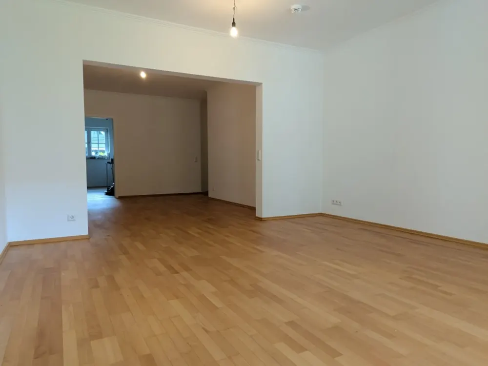Hittfeld: schöne 3-Zimmer-Wohnung mit Terrasse und Garten.