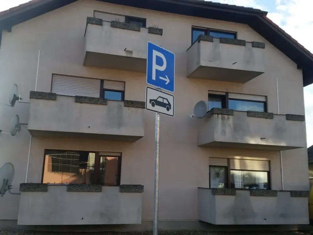 Gemütliche 2 ZKB DG-Wohnung mit Balkon in BR-Büchenau