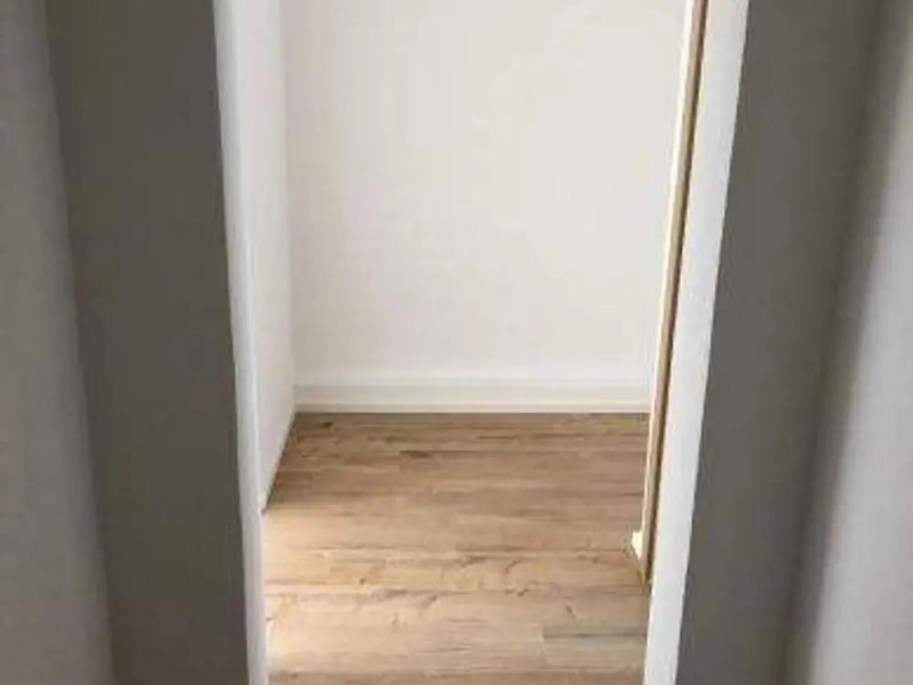 schöne 1-Zimmerwohnung im Leipziger Süden, Bad mit Wanne, 2. OG