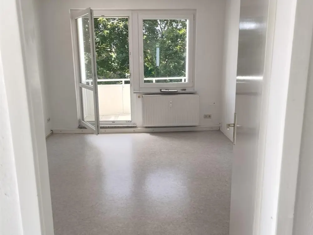 Schöne 2-Raum-Wohnung mit Balkon