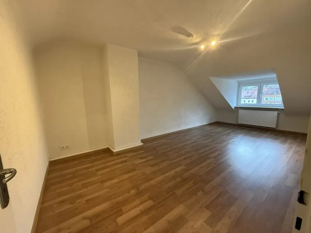 3-Zimmer-Dachgeschosswohnung in Top-Lage von Stuttgart-West