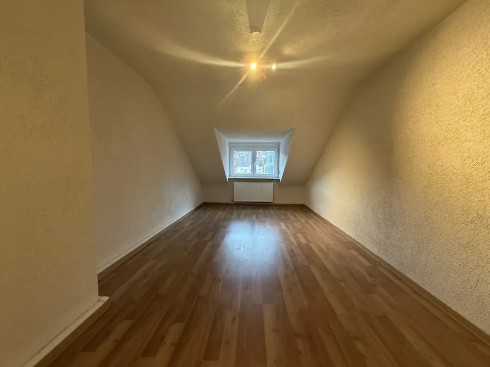 3-Zimmer-Dachgeschosswohnung in Top-Lage von Stuttgart-West