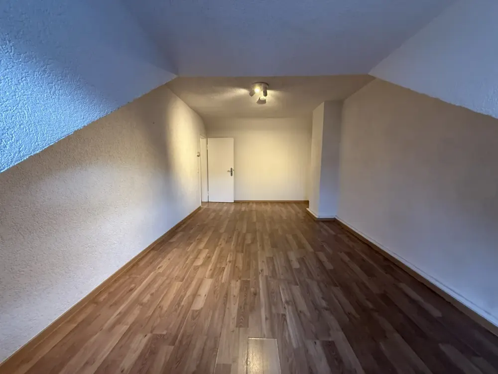 3-Zimmer-Dachgeschosswohnung in Top-Lage von Stuttgart-West
