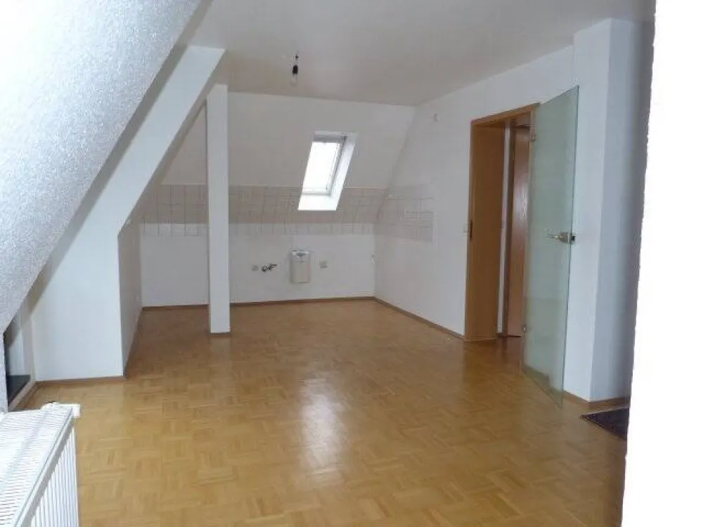 Geräumige Einlieger-Dachgeschosswohnung in bevorzugter und "fast" zentraler Lage von Dortmund!