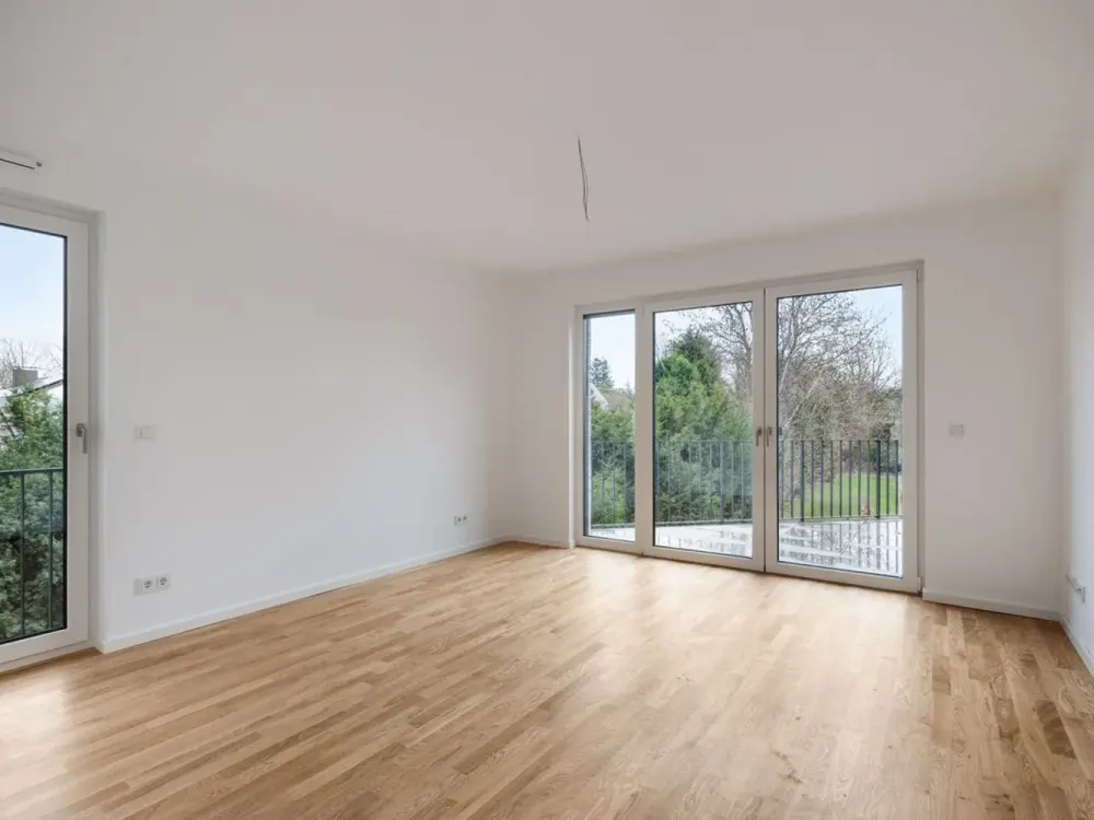 Large Terrace & Lots of Comfort: 3-Room Ground Floor Apartment with Fitted Kitchen in Dortmund!
