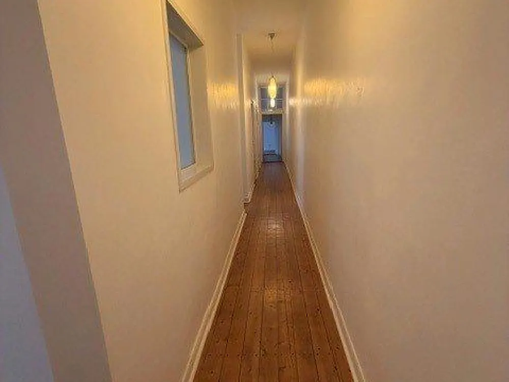 5 Zi,-Altbauwohnung mit 2 Balkonen am Lister Platz