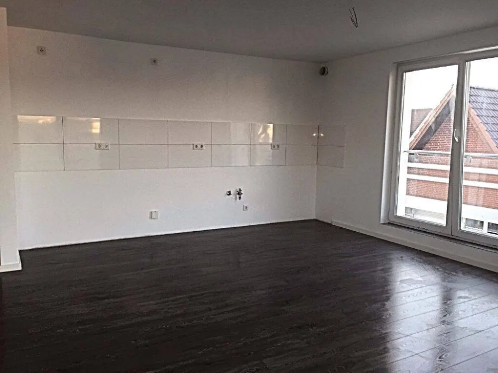 Modern 2-Room Apartment in Paderborn-Stadtheide, Open Plan Kitchen, Underfloor Heating and Parking Space