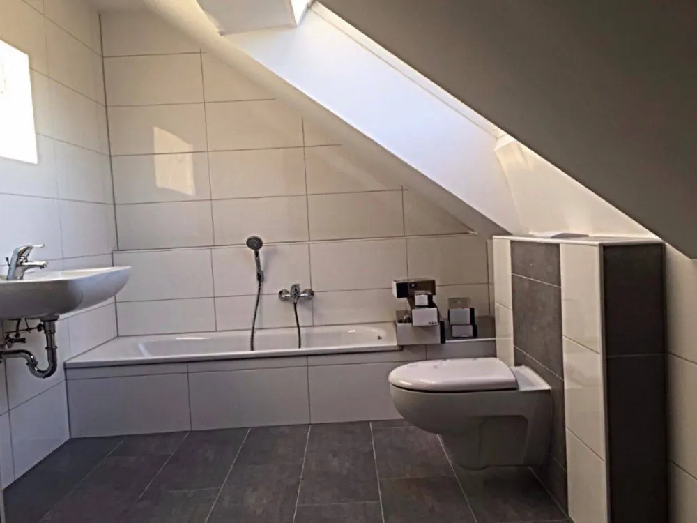 Modern 2-Room Apartment in Paderborn-Stadtheide, Open Plan Kitchen, Underfloor Heating and Parking Space