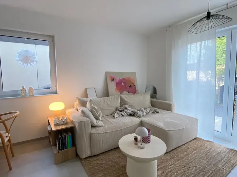 Modern 2-Room Apartment (44 m²) in the Desirable Old Südstadt