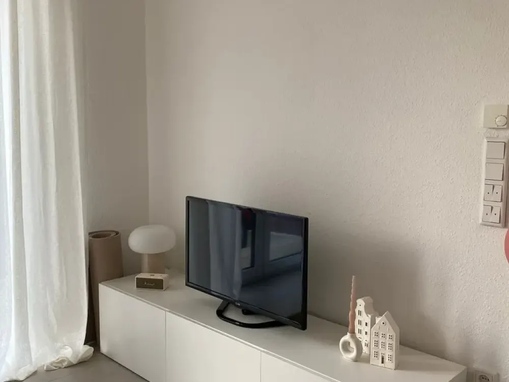 Modern 2-Room Apartment (44 m²) in the Desirable Old Südstadt