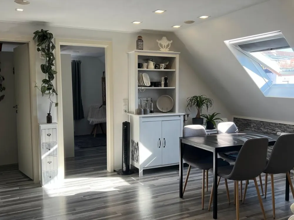 3-Zimmer-Dachgeschosswohnung in Köngen, ab November frei
