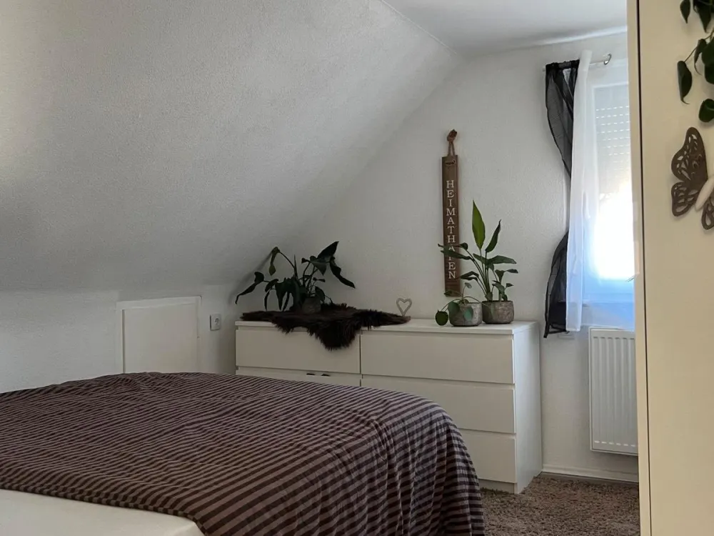 3-Zimmer-Dachgeschosswohnung in Köngen, ab November frei
