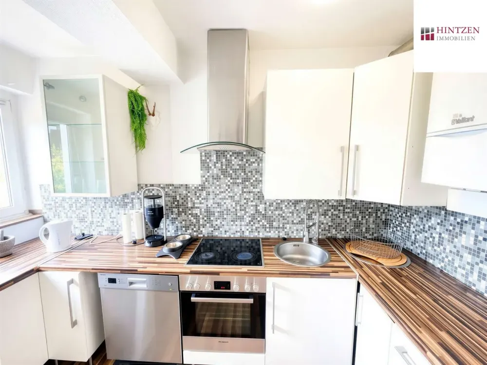 Möbelierte 2 Zimmer Wohnung in zentraler Lage von Düsseldorf nahe des Medienhafens