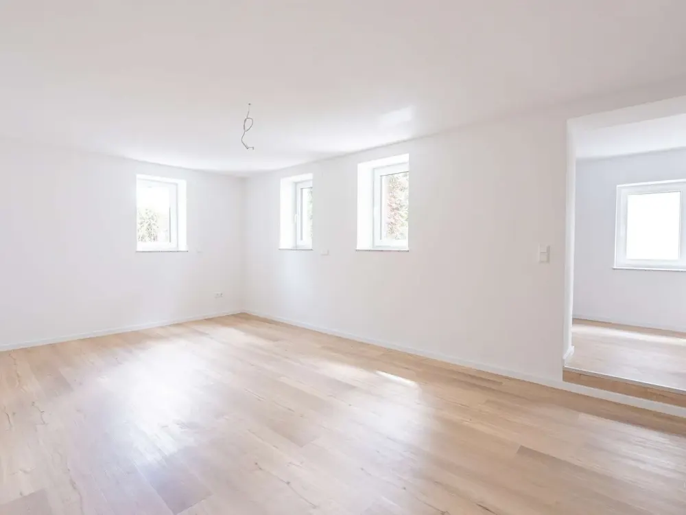 Modernes 1,5 Zimmer Apartment mit großer Terrasse sowie separater Küche + Bad