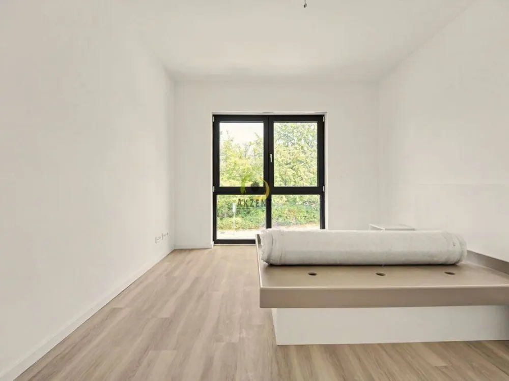 Erstbezug - Stilvolle 1,5-Zimmer-Neubauwohnung mit Balkon, EBK & Möblierung - Direkt am S-Bahnhof