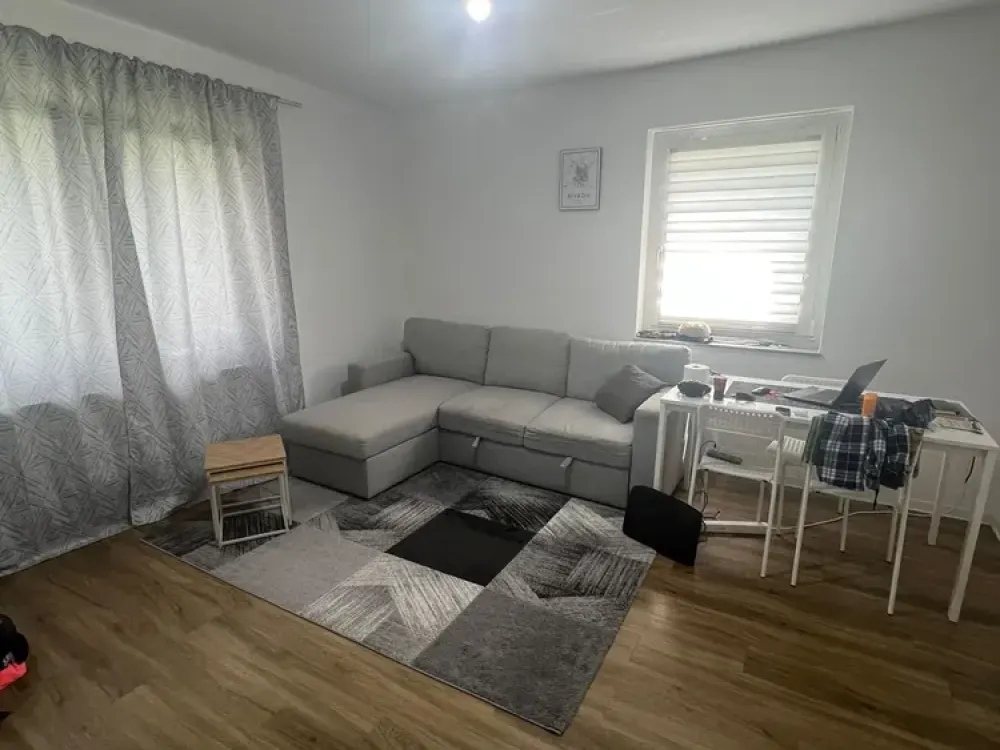 Hübsche 2-Zi.-Whg. mit Tageslichtbad und Balkon, frei ab sofort