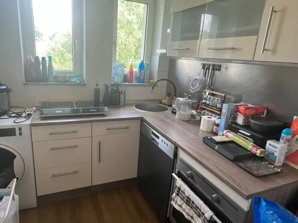 Hübsche 2-Zi.-Whg. mit Tageslichtbad und Balkon, frei ab sofort
