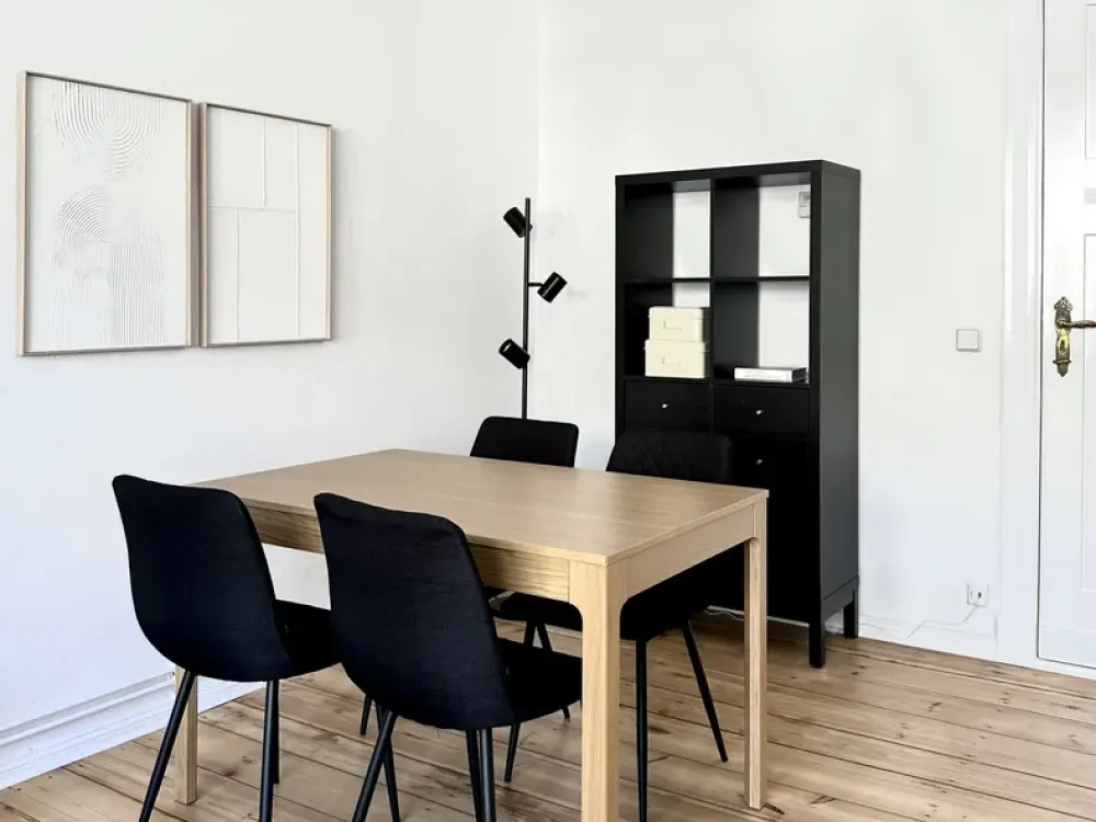 Stylish furnished 2 room flat with balcony