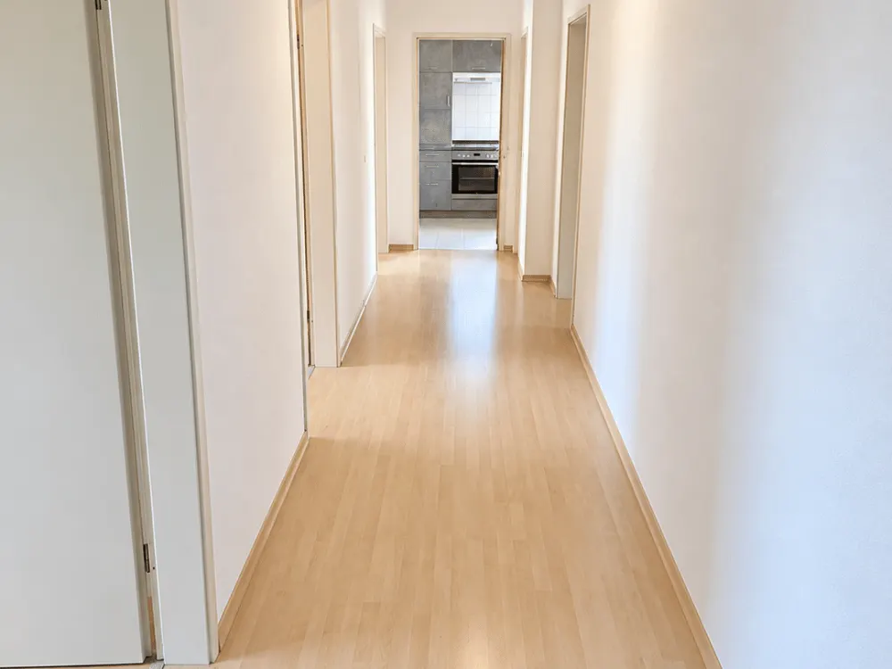 Helle 3-Zimmer-Wohnung mit Balkon - gut geschnitten und WG-geeignet