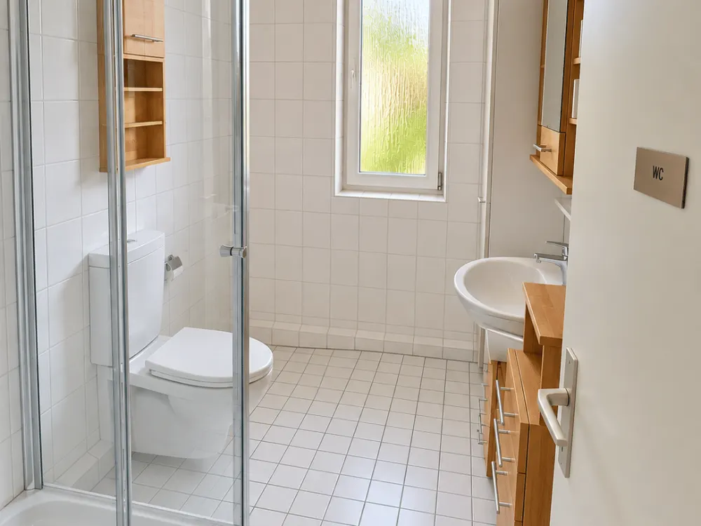 Helle 3-Zimmer-Wohnung mit Balkon - gut geschnitten und WG-geeignet