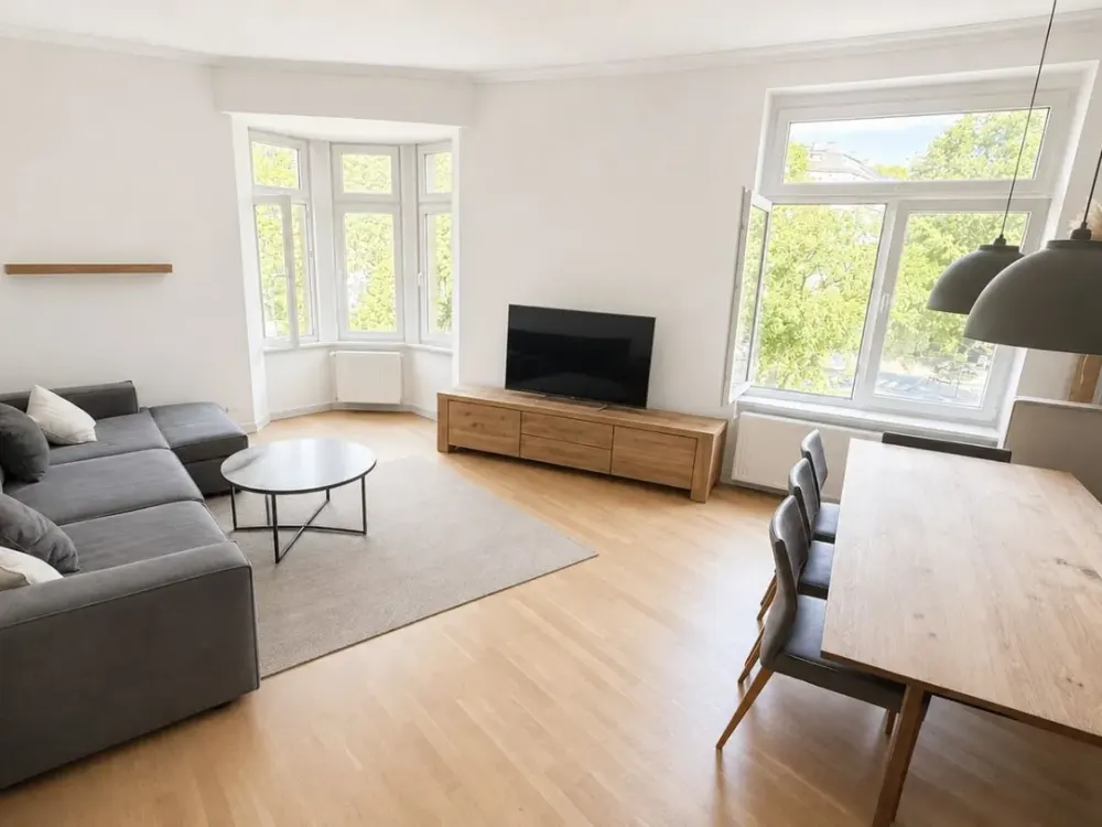 Moderne Altabau 3-Zimmer-Wohnung mit Balkon und zwei Bädern * Nähe Berger Straße*
