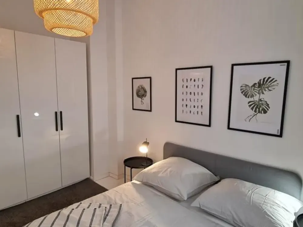 Spacious One bedroom apartment in Moabit