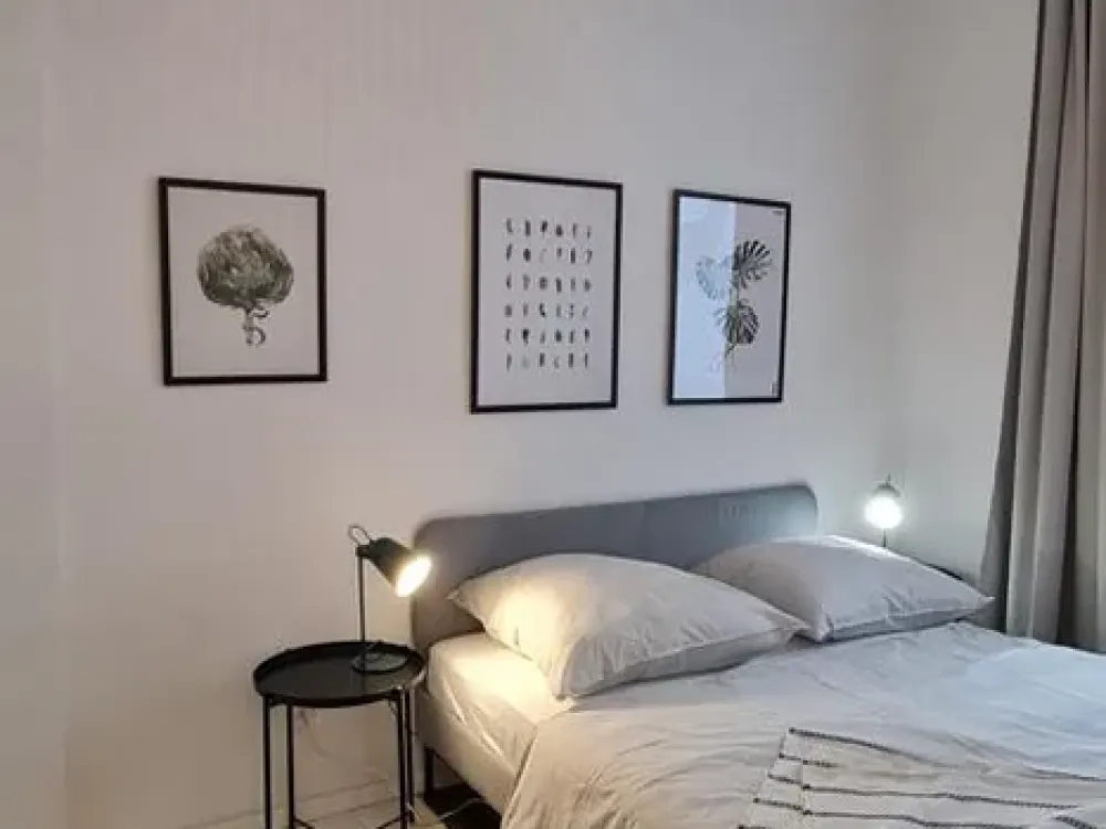 Spacious One bedroom apartment in Moabit