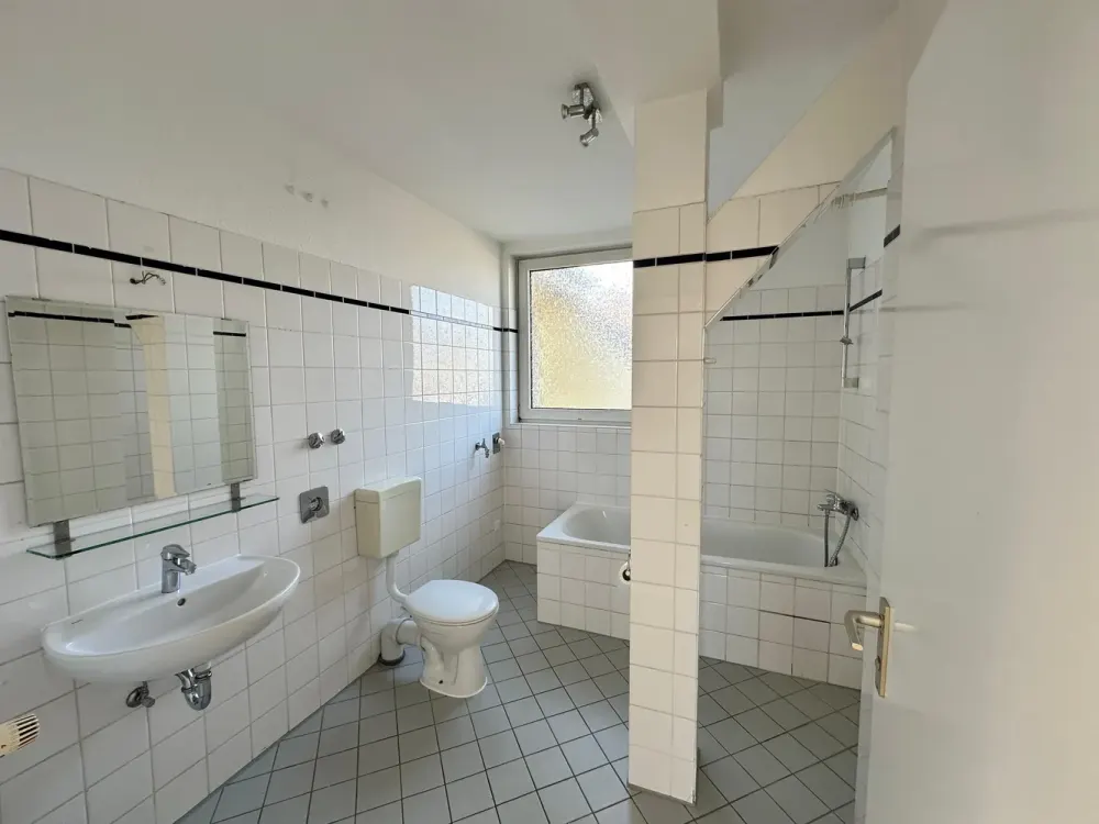 ***ACHTUNG*** Wohnungsbesichtigung erfolgt nach Terminvereinbarung mit vollständigen Unterlagen