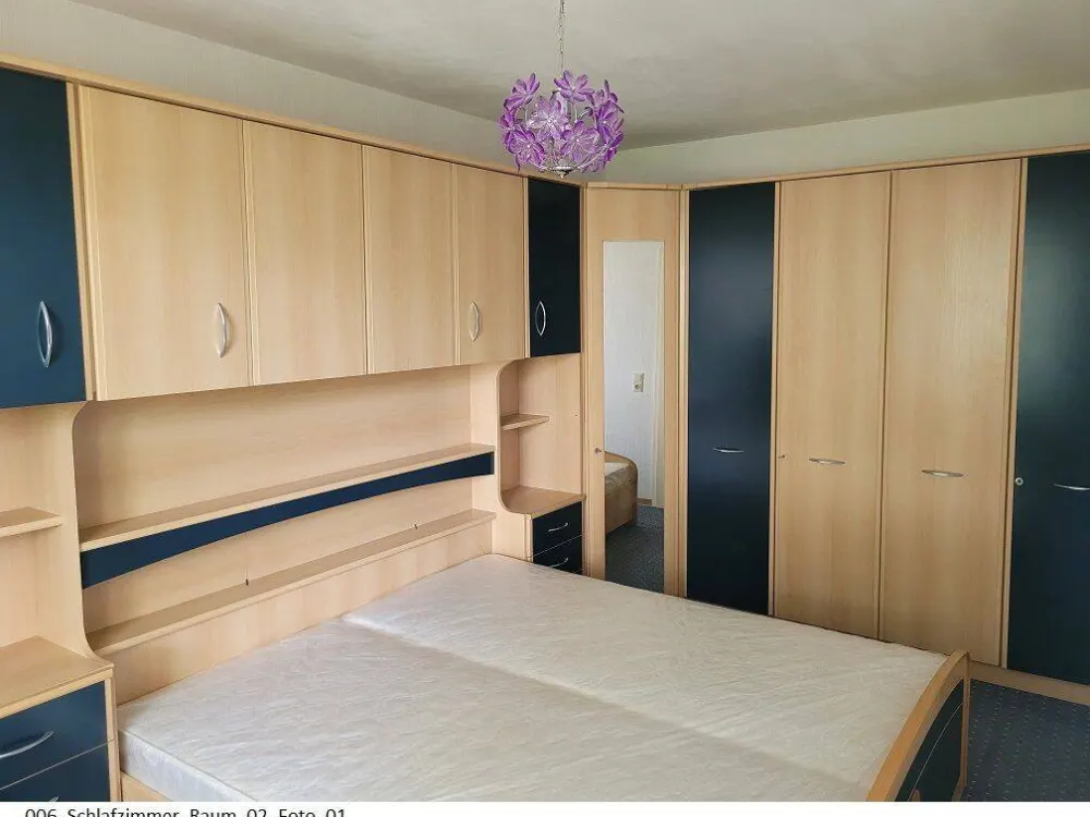 Eine exklusive, gepflegte 4,5-Zimmer-Wohnung mit Loggia und viel Extra in Frankfurt am Main