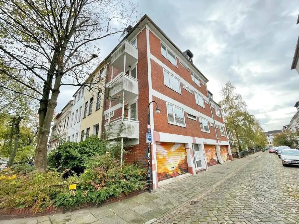 Ostertor / Quarter Apartment with Balcony and Fitted Kitchen