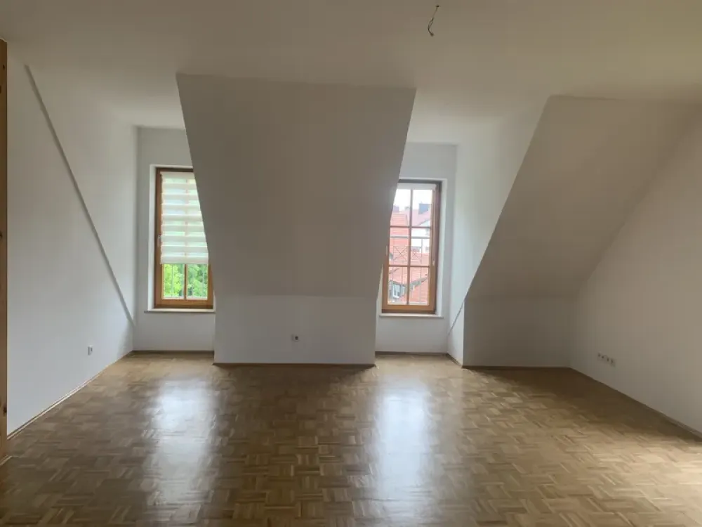 Stilvolle, geräumige 2-Zimmer-Wohnung für Single oder Paar in Kirchseeon