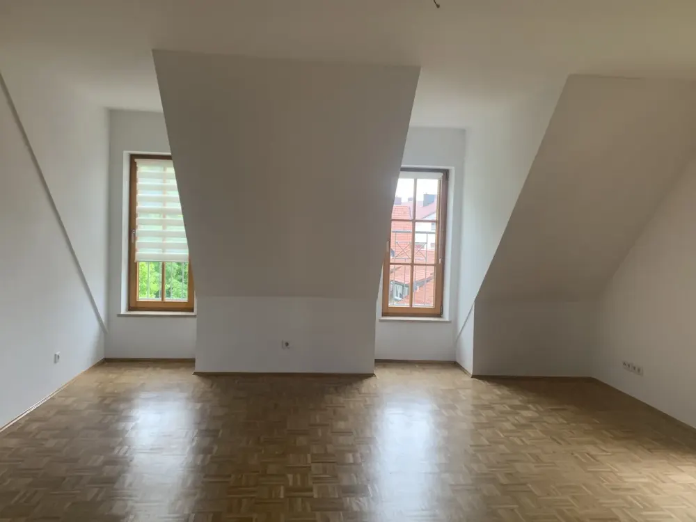 Stilvolle, geräumige 2-Zimmer-Wohnung für Single oder Paar in Kirchseeon