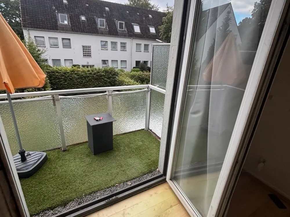 Looking for a New Tenant: Cozy 2.5-Room Apartment