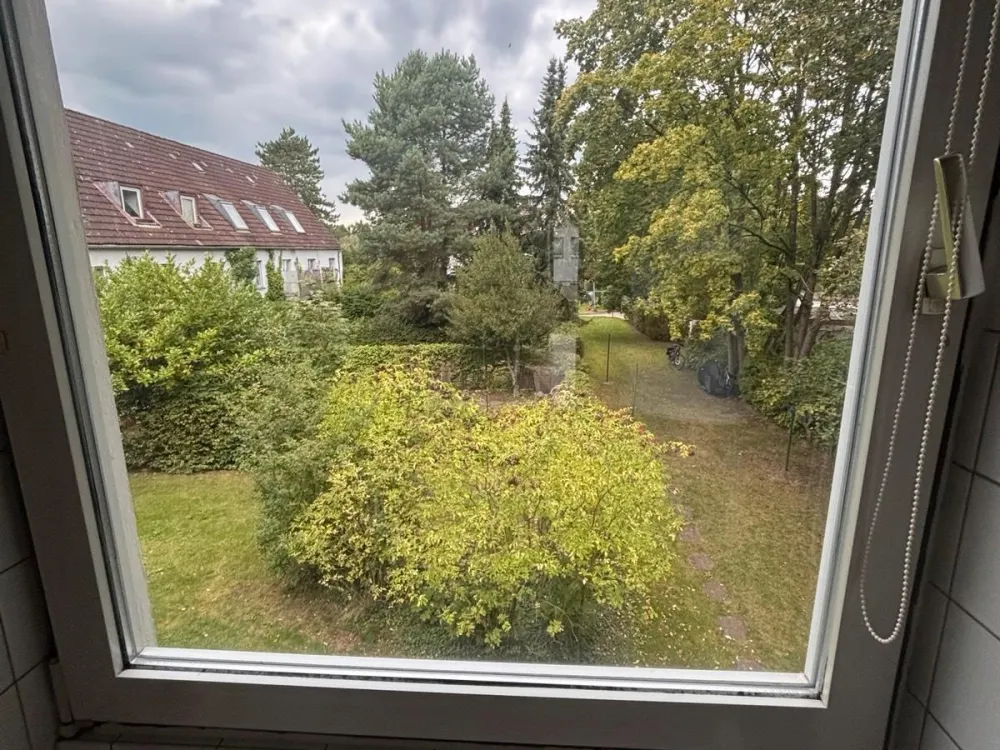 Looking for a New Tenant: Cozy 2.5-Room Apartment