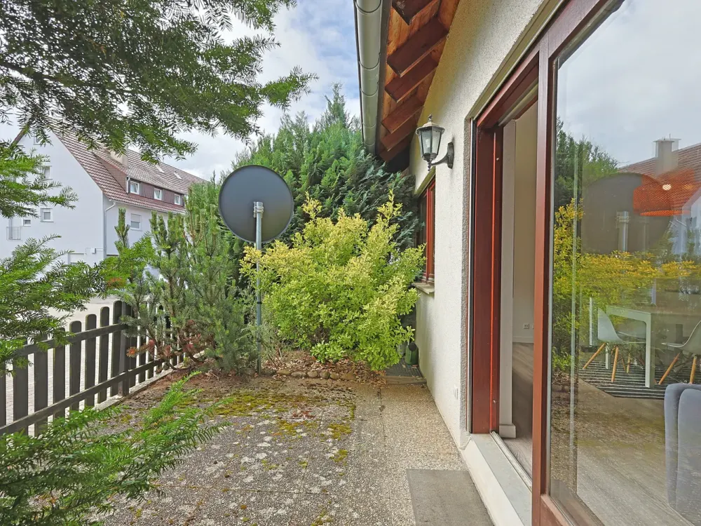 Furnished Ground Floor Apartment with Idyllic Terrace