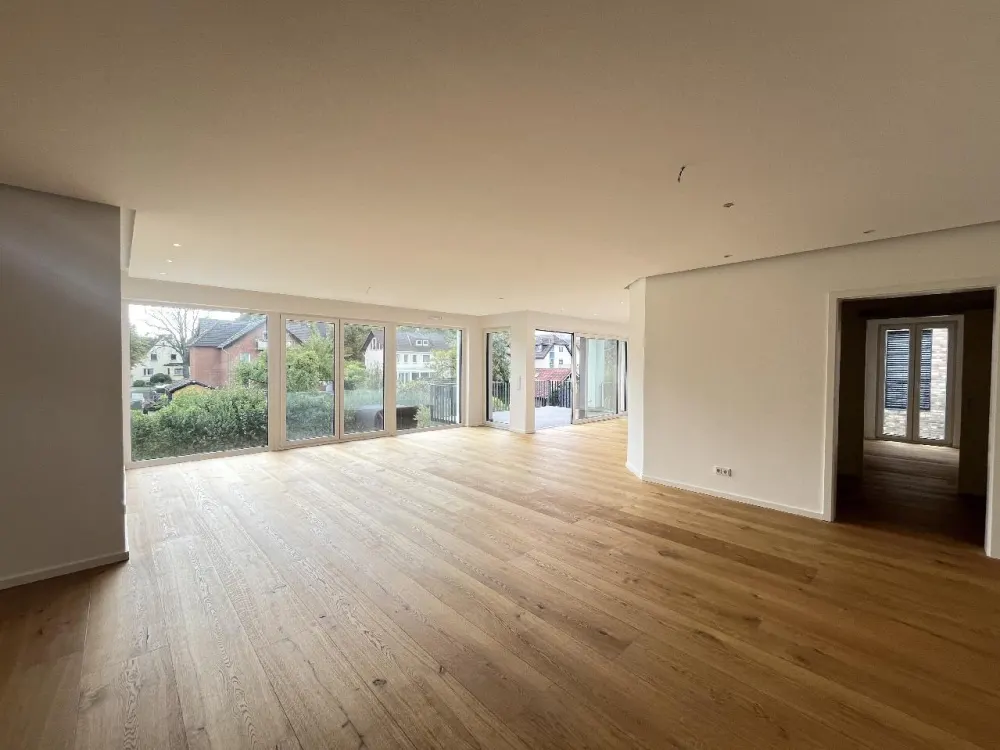 Traumhafte Wohnung am Rochusweg - 3,5 Zimmer, 2 Bäder, Balkon, Einbauküche, Tiefgarage !